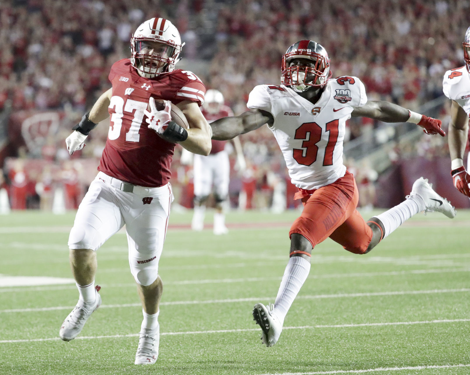 Wisconsin Badgers 34, Western Kentucky Hilltoppers 3
